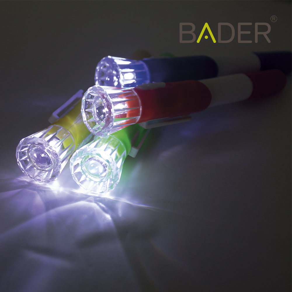 BOLÍGRAFOS CON LUZ LED X48UDS.