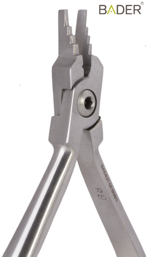 [1222] PINZA NANCE MANINI CHIUSI